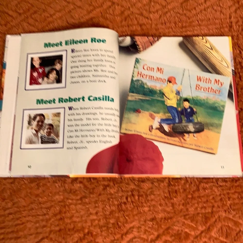 3 for $15💥 Surprise book Invitations To Literacy.